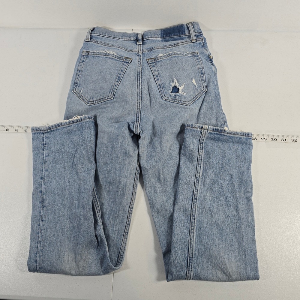 Abercrombie Fitch 90s Straight Ultra High Rise Light Wash Distressed Jeans 27 4R - Picture 2 of 8